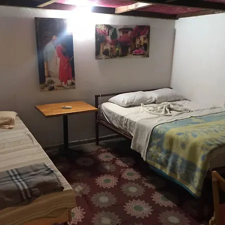 Penzion Antique House *