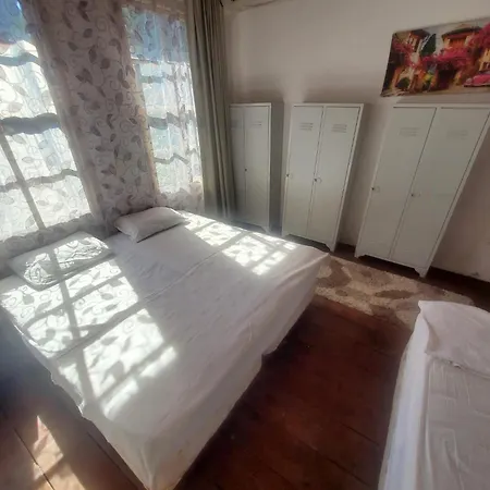 Antique House *
