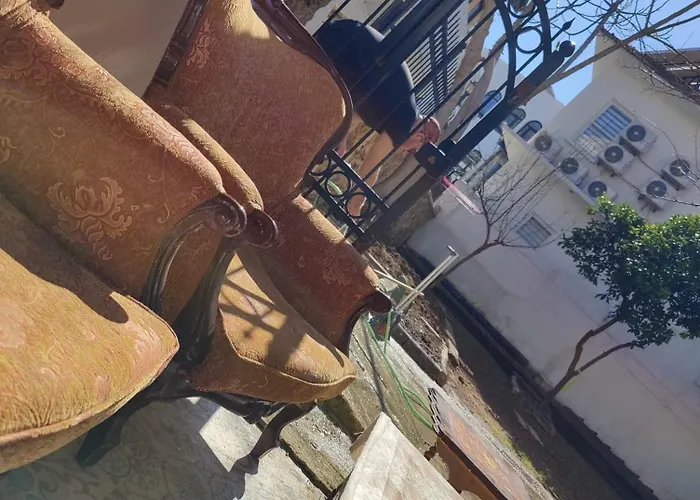 Hotel Antique House *