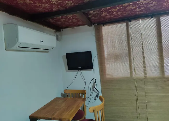 Antique House Hotel